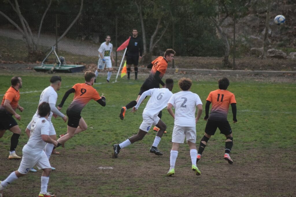 Céret-football-club-fff-occitanie-ligue-FC-joueurs-entrainements-sport-pyrénées-orientales-fcv
